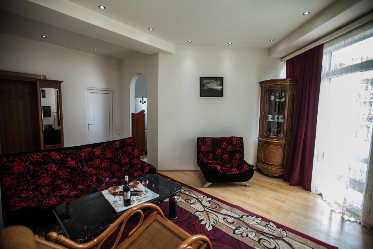 Sunny Apartments. Tbilisi. 300 Aragveli 外观 照片